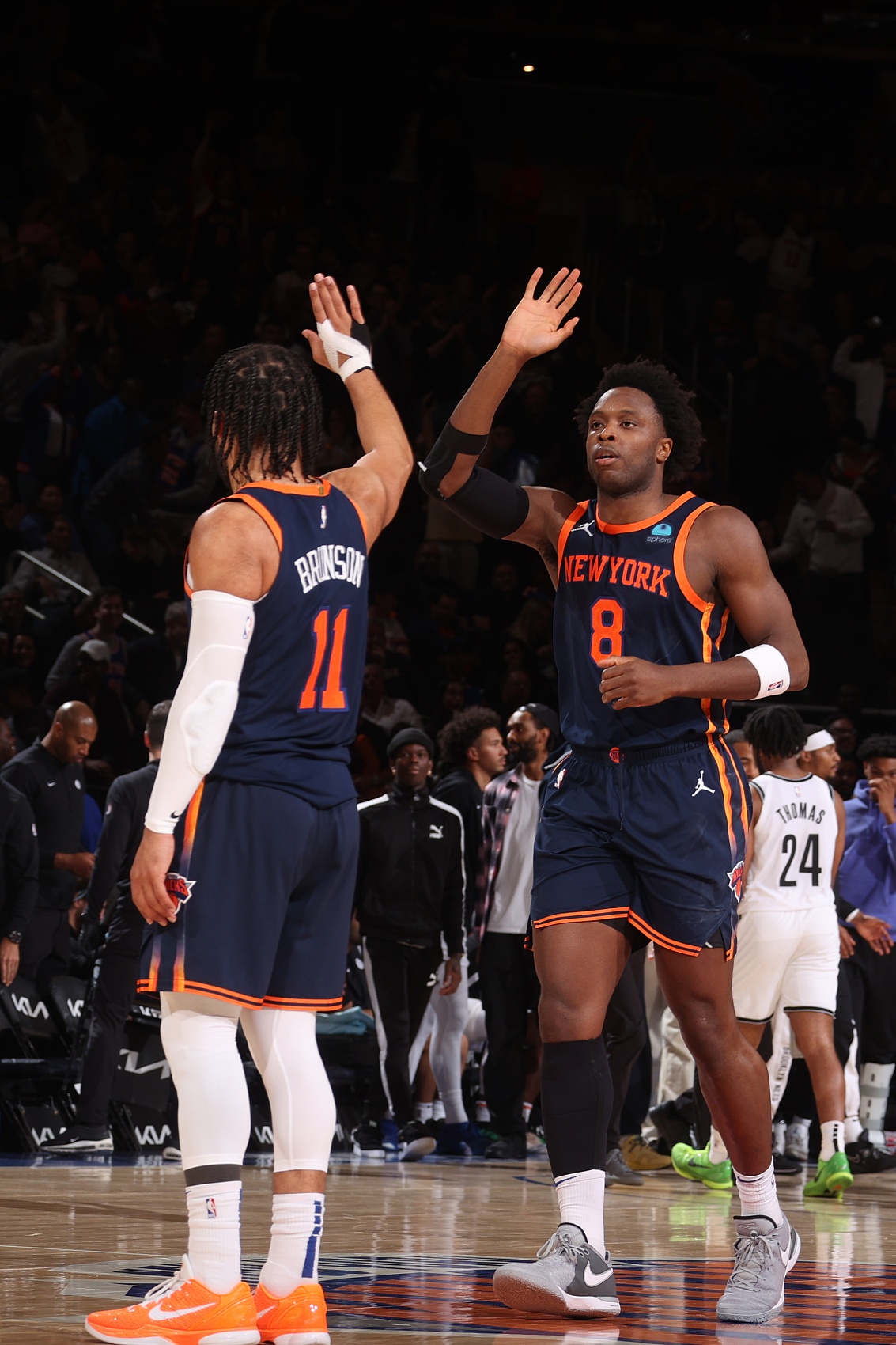 欧宝官网清晨体能课后，纽约尼克斯强势反弹备战NBA总决赛，质疑声仍在，年轻球员得到机会的简单介绍