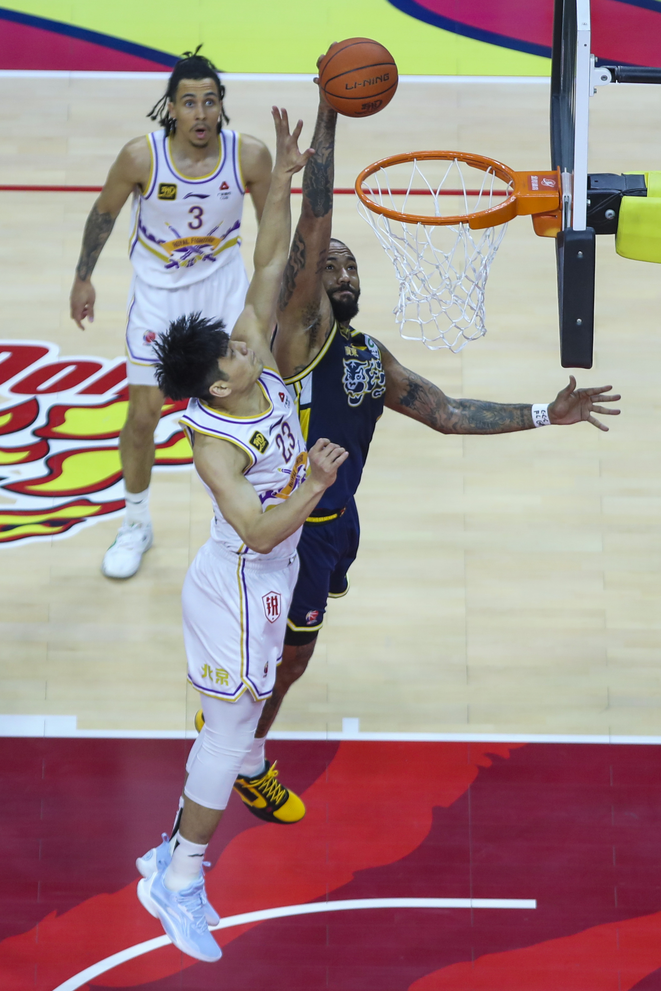 欧宝体育包含拜仁慕尼黑状态回暖备战CBA常规赛风云突变广东宏远今晚刷新队史纪录，连对手都承认：多伦多猛龙围绕荷甲队长鼓劲的词条